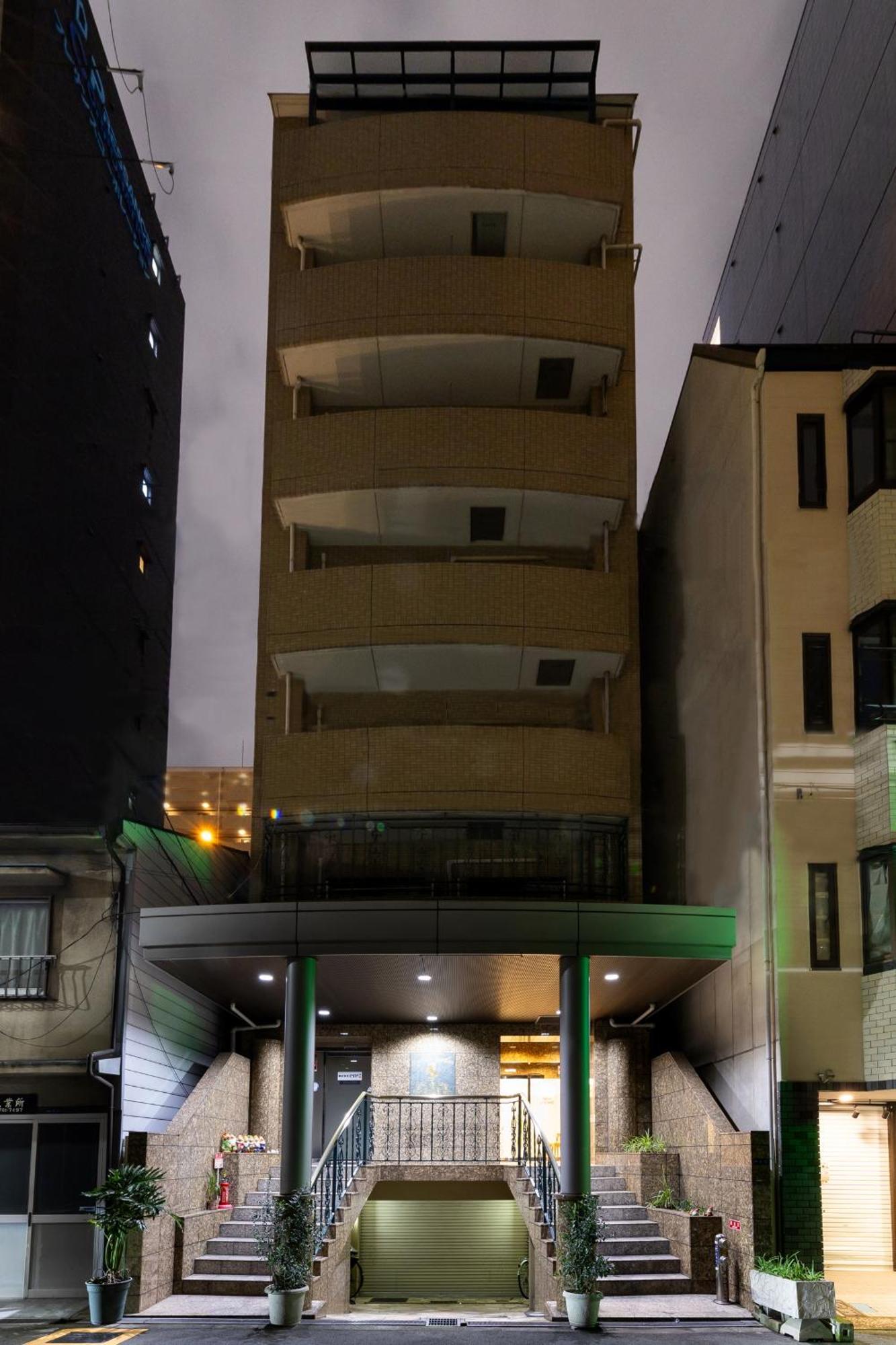 Sky Living * Ōsaka